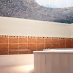 Gurtas Hotel